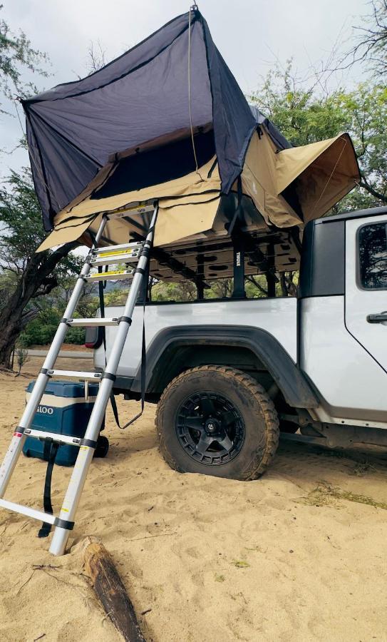 Explore Maui'S Diverse Campgrounds And Uncover The Island'S Beauty From Fresh Perspectives Every Day As You Journey With Aloha Glamp'S Great Jeep Equipped With A Rooftop Tent Paia Zewnętrze zdjęcie